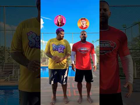 QUAL É O SEU YOUTUBER ? ACERTE OU CAIA NA PISCINA ! *turma da SOPHIA