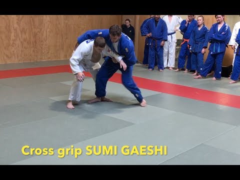 cross grip Sumi Gaeshi     JUDO corner roll throw