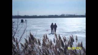 preview picture of video 'indiana ice fishing'