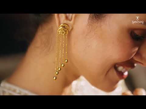 Styling Essentials: Earrings by Tanishq