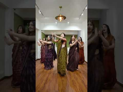 Navrai Majhi Dance Video | The Indian Ethnic Co | Shop Now @ www.theindianethnicco.com