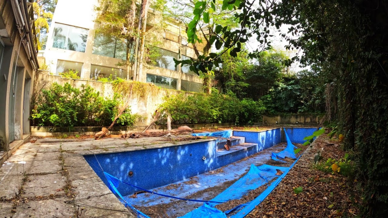 MANSÃO ABANDONADA GIGANTE À VENDA NO LEILÃO *abandoned mansion for sale at auction*