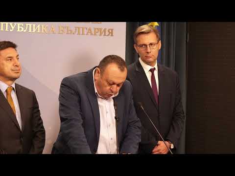 ДПС пита за милионите по пътни договори, индексирани при Гълъб Донев