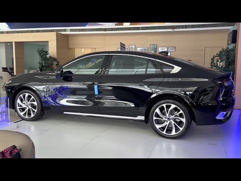 Thumbnail for NEW Ford Mondeo in-depth Walkaround by Ford Mondeo