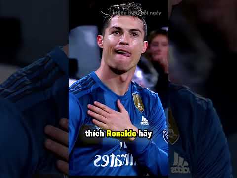 CĐV Man City Ném Đồng Xu Trúng Mắt Rio Ferdinand 😱⚽