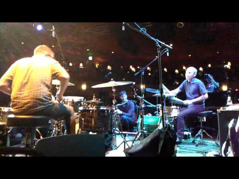 Mark Guiliana & Nate Wood double-drum jam