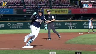 [討論] 十轟+三成打擊率，魚住年底會入選12強嗎?