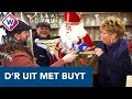 Bloemenboer Bert krijgt gouden string van Sint: 'Staat 'ie?' | D'r Uit Met Buyt - OMROEP WEST SPORT