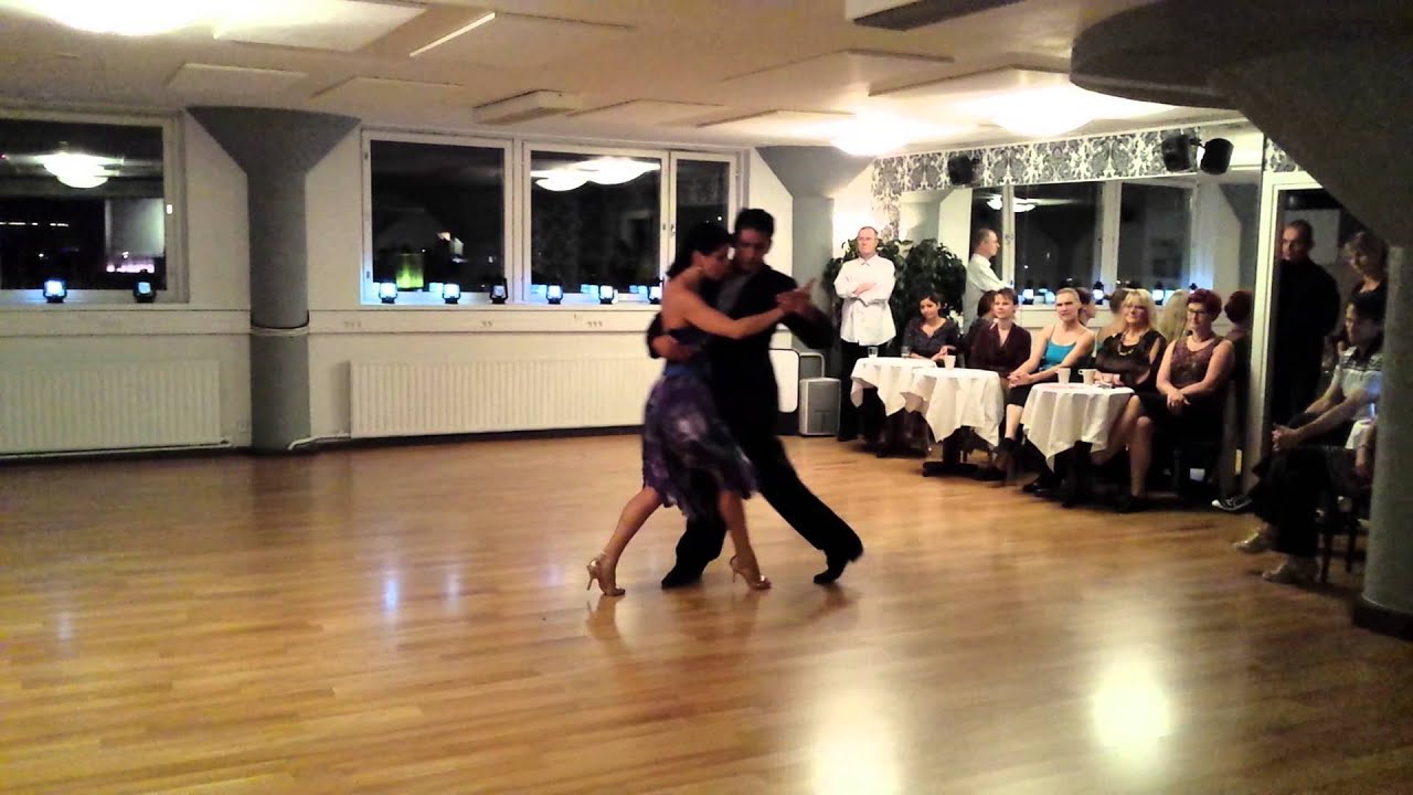 Julia Gorina & Jonatan Froelich in El Ático, Helsinki 03.10.2013