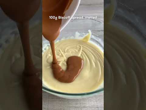 4-ingredient microwave Lotus Biscoff fudge! Tutorial