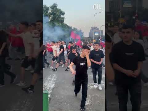 Навивачи за натпреварот Албанија - Србија во Скопје