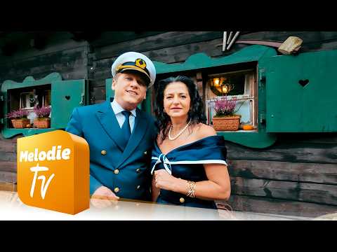 Captain Freddy & Gabriela - Volkstümliches Medley (Offizielles Musikvideo)