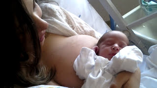 Download lagu AMAMENTAÇÃO HUMANA 'Human Breastfeeding' CASAL DE GÊMEOS 2011 12 16 mp3