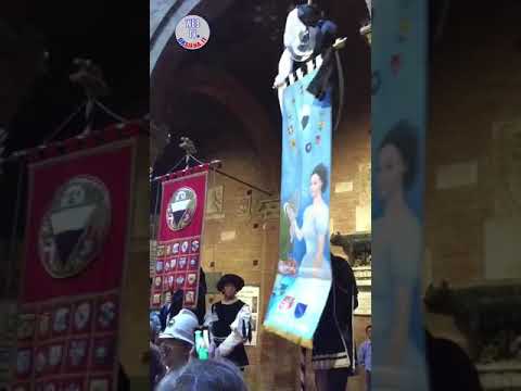 Presentazione drappellone palio straordinario 2018