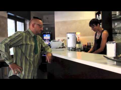 IL SESTO, PENSO parodia de il sesto senso