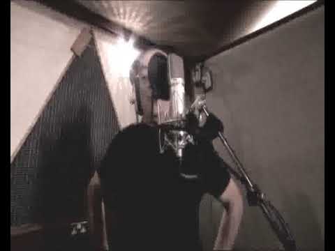 Auf Wiedersehen stars sing tribute to Sir Bobby