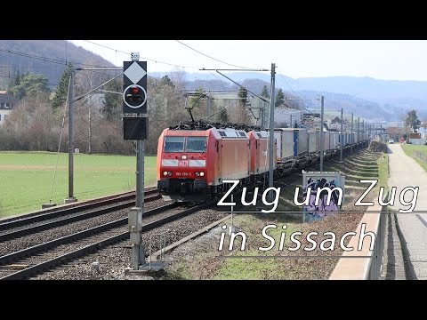 Zug um Zug in Sissach mit vielen Güterzüge