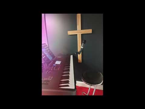 Il est exalté au Piano