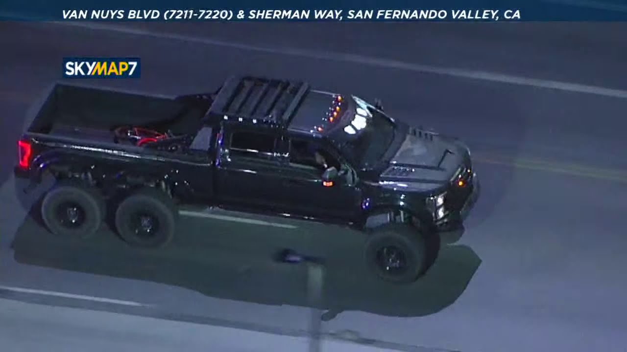 Authorities chase large truck through the San Fernando Valley | ABC7