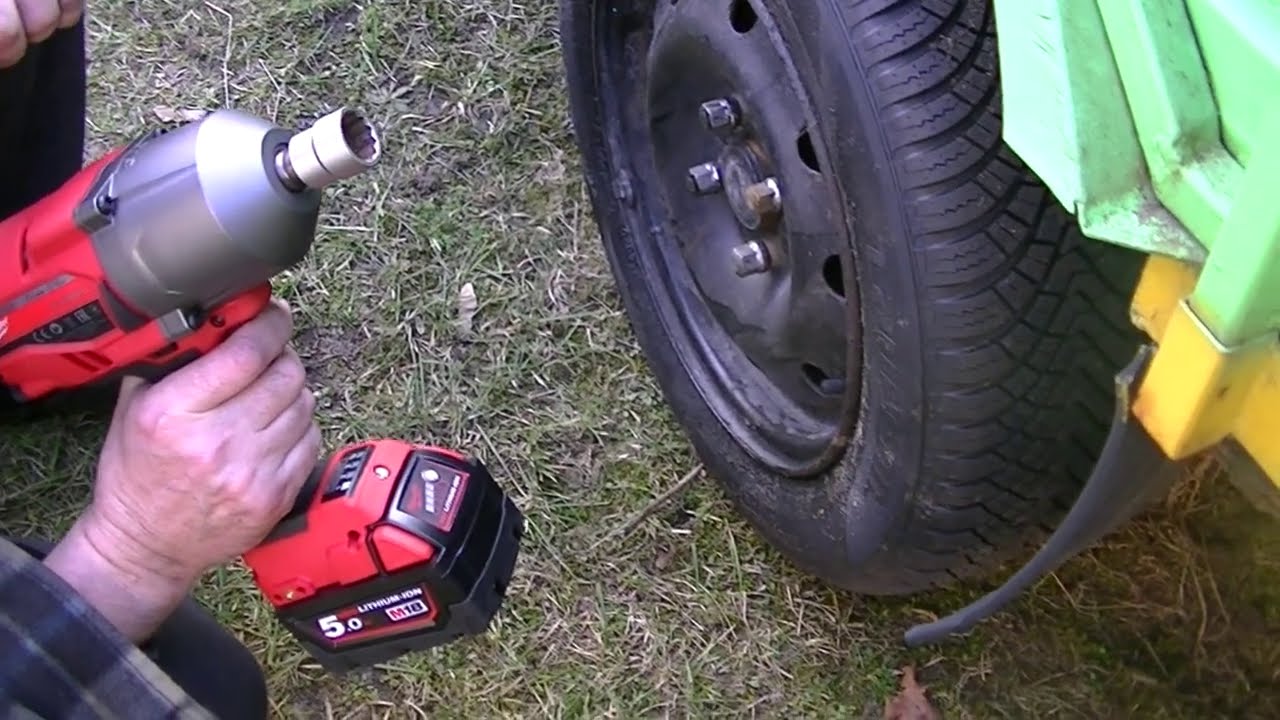 Klucz udarowy Milwaukee M18 FHIWF 12 + opis funkcji, test samochód dostawczy LUBLIN