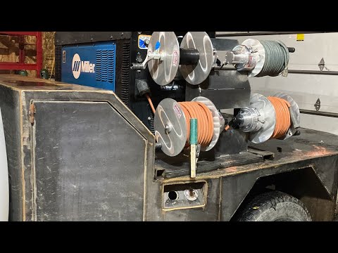 Building metal flatbed doors