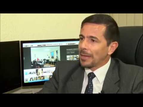 Prof. Zanone Júnior discutindo a relevância das provas no júri