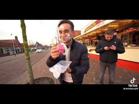 Wat is lekker 🤣🤣🤣🤣 don de jong met royalistiq