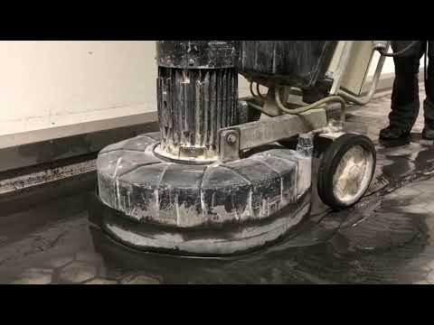 Steine reinigen, schleifen und versiegeln - Fliesenboden - Feinsteinzeug - Stein-Doktor