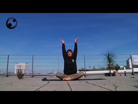 Rooftop Yoga with Rosalie at Helios Preventive Center Berlin // Video by Stanislaw Schimanski