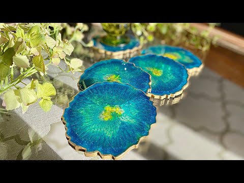 Beautiful Lacing in This Resin Ocean Serving Board