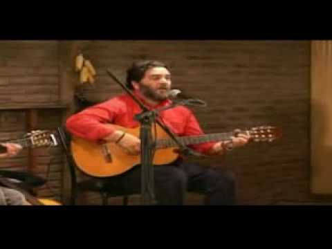 10 - Improvisacion en guitarra antigua - Rene Inostroza (Folklore Bicentenario Chile)
