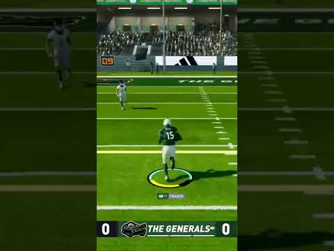 QB run in Maximum Football, thoughts? #maximumfootball #football #gaming #ps5 #firstlook