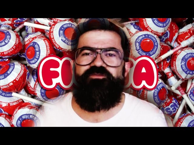 Vídeo relacionado con FIESTA Kojak Caramelo con Palo Sabor Cereza Relleno de Chicle - Caja de 100 unidades
