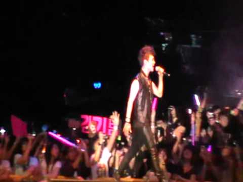 101023 Korean Pop Night Concert 2010 - SHINee - Replay (Key)