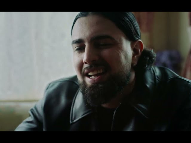 Video zu 'Olvidarnos De To' )' ansehen Video zu 'Olvidarnos De To' )' ansehen