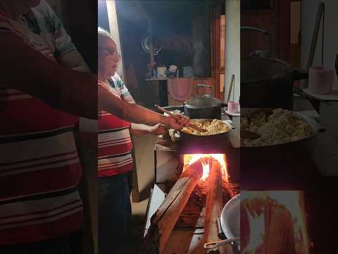 FAZENDO REQUEIJÃO MINEIRO 😋 😋 MINAS GERAIS CIDADE DE TURMALINA MG 🇧🇷#sorocabaminasgerais