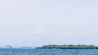 preview picture of video 'Blue waves of Burias Island in Masbate'