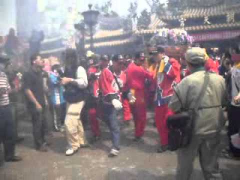 2011年 五媽 四媽 三媽 早上起馬出廟 農曆三月十九 北港迎媽祖 - 北港迎媽祖
