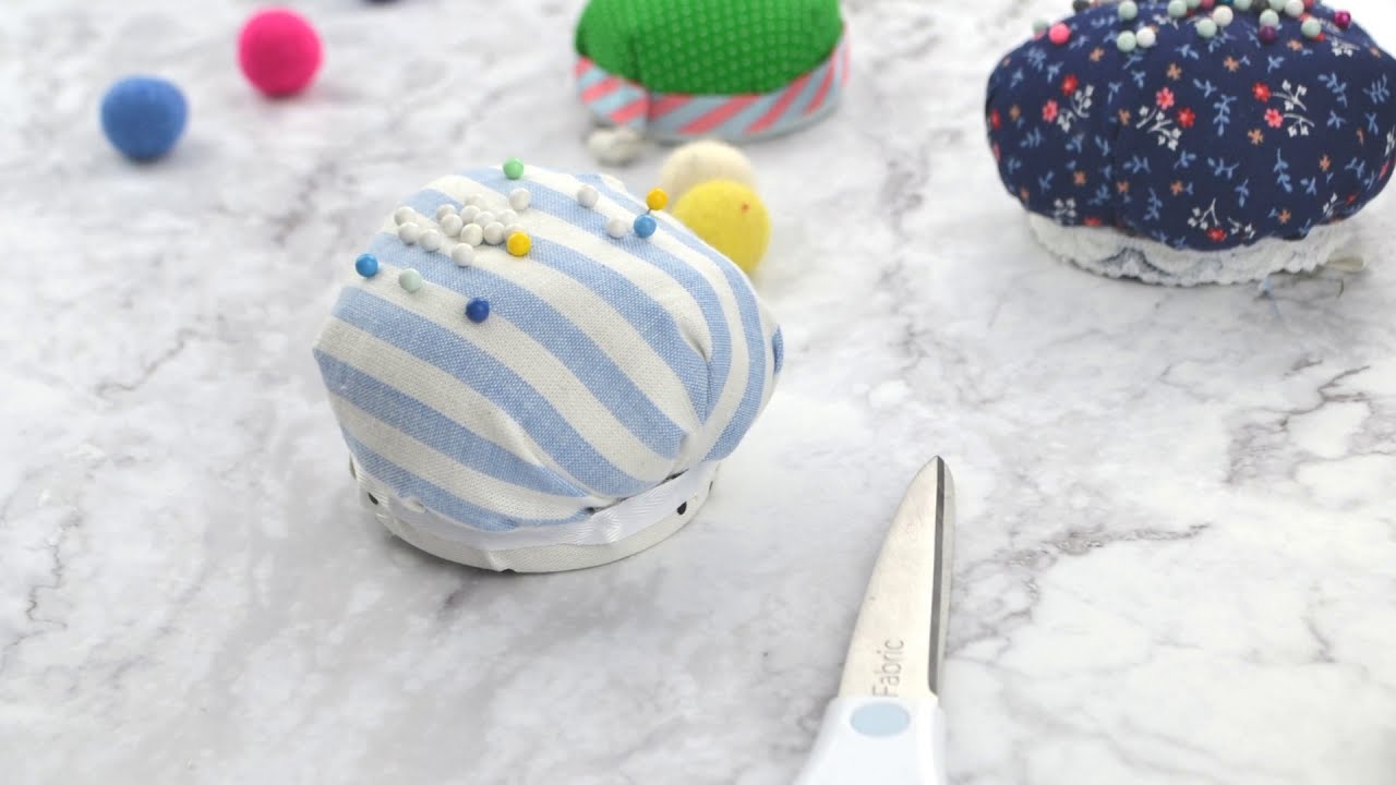 Wrist Pincushion Tutorial + Free Pattern