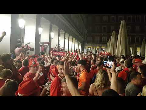 You'll never walk alone. Liverpool's fans at Plaza Mayor, Madrid