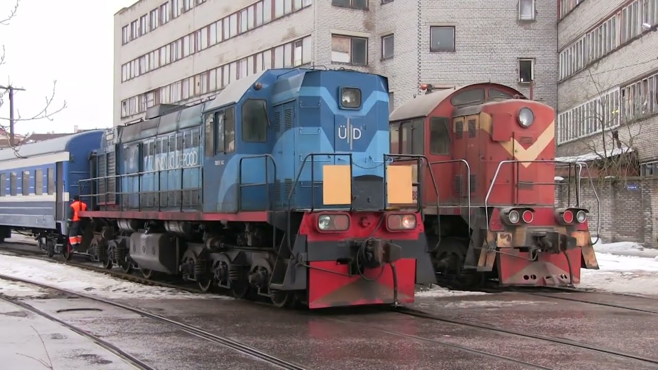 Тепловозы ТЭМ15-143 и ТЭМ2-688 / TEM15-143 and TEM2-688 at Tallinn-Kopli station