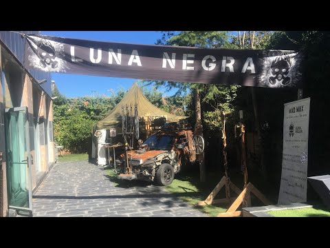 Un espectáculo Mad Max, el puesto de LUNA NEGRA