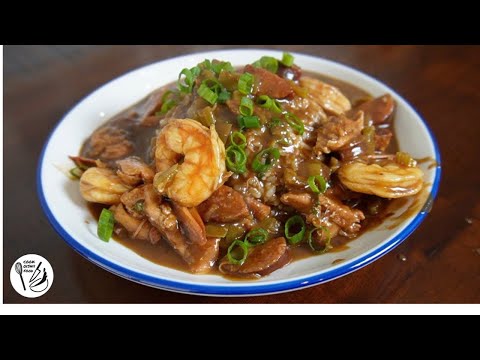 How to make chicken, sausage and shrimp gumbo using a dry roux