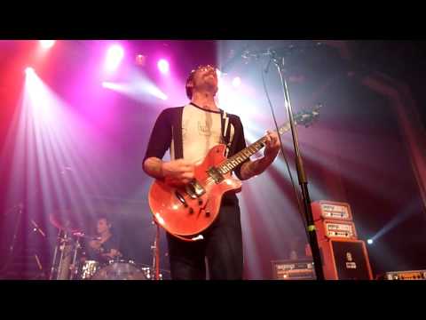 Eagles Of Death Metal "I Like To Move In The Night" Mpls,Mn 9/9/15 HD