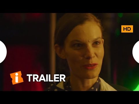 Uma Escala Em Paris | Trailer Legendado