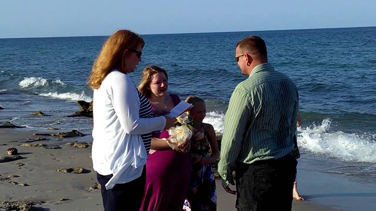 Promotional video thumbnail 1 for WendyWedsYou