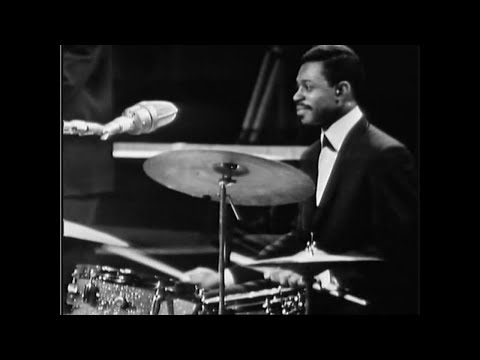Bohemia After Dark - The Cannonball Adderley Sextet (drum solo by Louis Hayes)