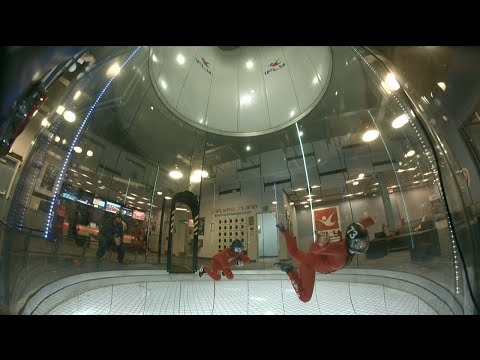 Indoor skydiving: back fly practice (Nell 019)