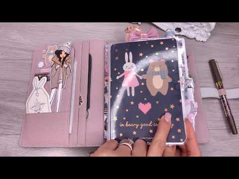 Flip Through | Aura Estelle Scarlet A6 Hybrid