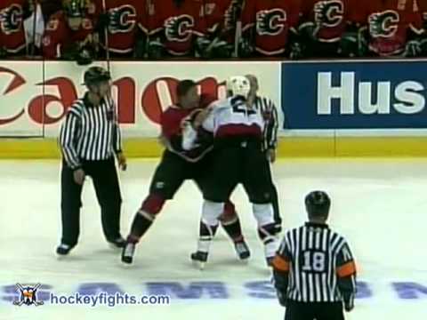 Chris Neil vs Krzysztof Oliwa Mar 11, 2004